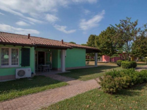 Semi-detached bungalow with AC just 3,5 km from Sirmione